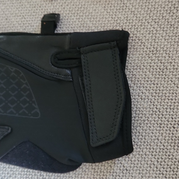 Workout Gloves - Picture 6 of 10